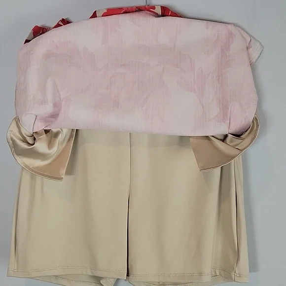 Chico's BRIGITTE SO SLIMMING FEATHER SKORT Sze 1 Medium 8 Red Pink Skirt - Picture 5 of 10